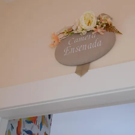 Casa Bohemia ベッド・アンド・ブレックファスト サルノ
