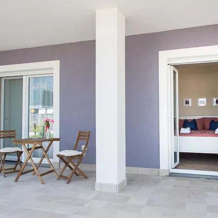 Casa Bohemia サルノ